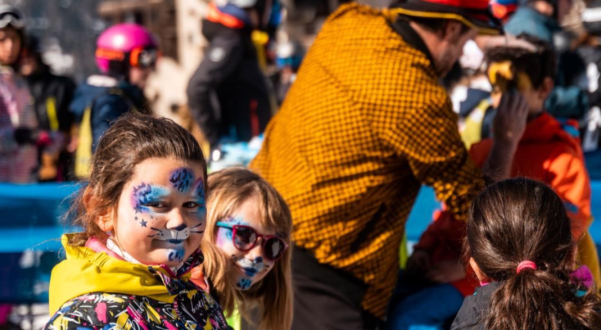 Carnaval - Stand maquillage - Carnaval - Stand maquillage