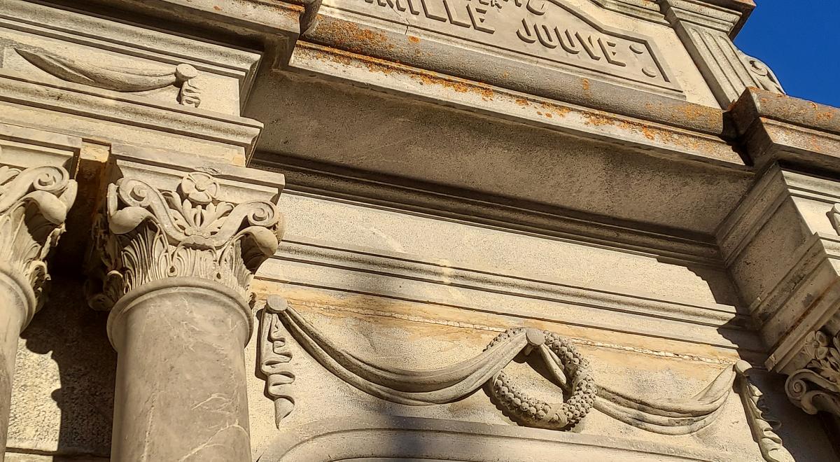 Visite guidée : Villas et tombeaux d'Aiguilles_Aiguilles