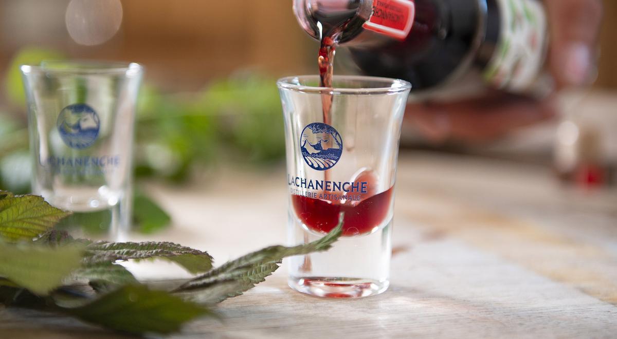Visite de la Distillerie Lachanenche - Visite de la Distillerie Lachanenche Visite de la Distillerie Lachanenche - Visite de la Distillerie Lachanenche