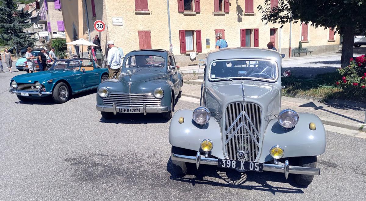 Rassemblement motos et autos anciennes les Déjantés d'Ubaye - La Condamine-Châtelard