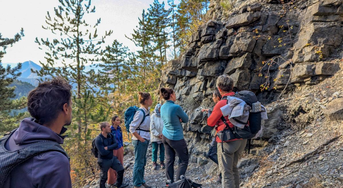 L'amour du risque ! Journée de la résilience ( Les demoiselles coiffées de Théus )_Théus
