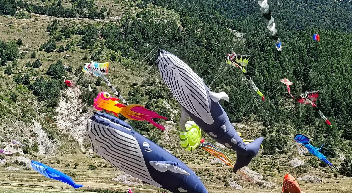 Parade lumineuse de cerfs-volants - Jausiers