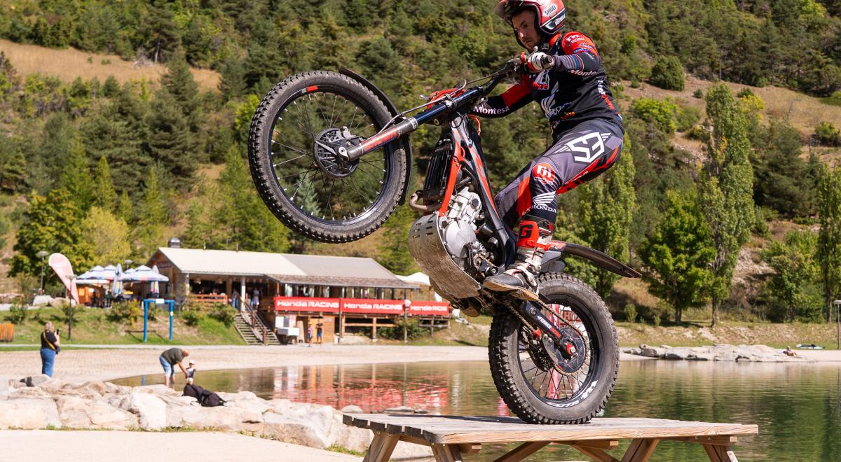 Démonstration de moto trial_Barcelonnette