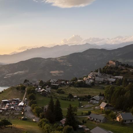 Marché nocturne et concert_Ubaye Serre-Ponçon