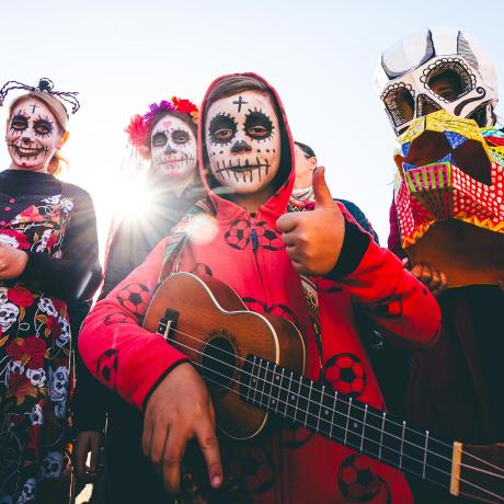 Concours du plus beau déguisement de la Fête des Morts - Concours du plus beau déguisement de la Fête des Morts Concours du plus beau déguisement de la Fête des Morts - Concours du plus beau déguisement de la Fête des Morts